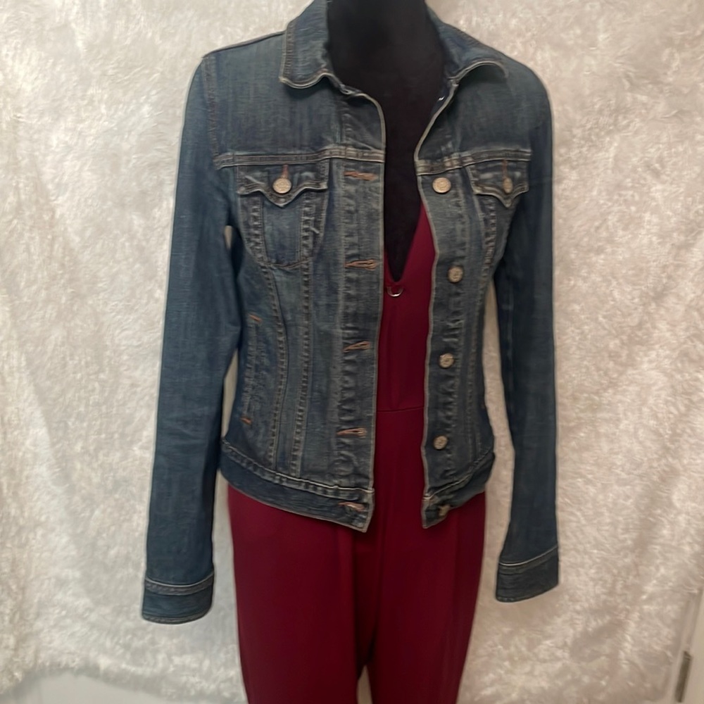 Women’s Old Navy denim jacket